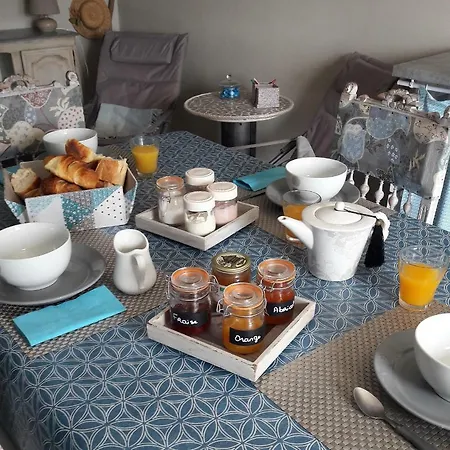 Clair Matin 3* Villeneuve-dʼAllier